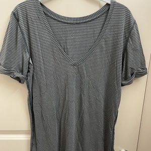 Lululemon Short Sleeve V-Neck Top